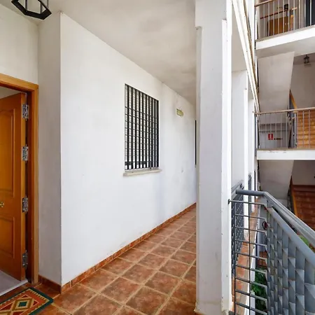Apartamento Cerca De La Mezquita De Cordoba & Free Private Parking Exterior photo