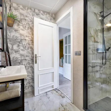 Apartamento Cerca De La Mezquita De Cordoba & Free Private Parking Exterior photo